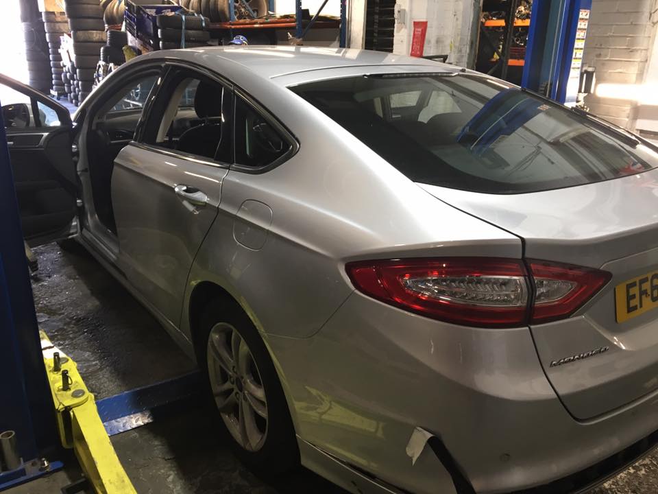 NOW BREAKING! FORD MONDEO MK5 TITANIUM 2.0 TDCI MANUAL IN MOONDUST SILVER –  Gala Motors