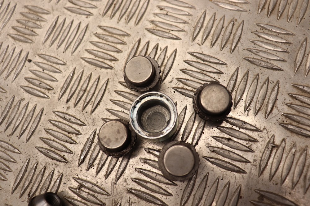 FORD FIESTA MK7 ST180 ALLOY WHEEL LOCKING NUTS 20132017 BT66Y Gala