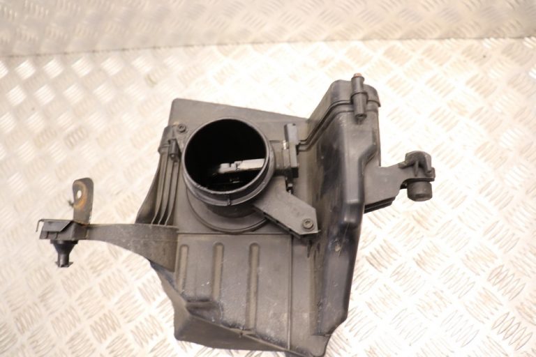 FORD FOCUS MK2 1.6 TDCI AIR FILTER BOX 20082011 AU09 Gala Motors