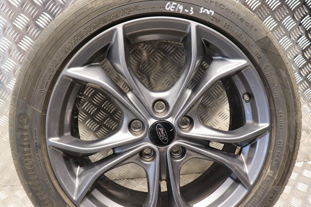 FORD FOCUS MK4 STLINE R17 ALLOY WHEEL WITH 5.0MM TYRE 20182020 OE193