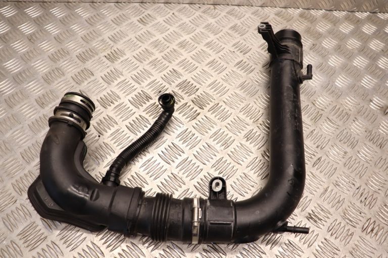 FORD FIESTA MK7 1.0 ECOBOOST TURBO AIR INTAKE PIPE 20132017 DP65