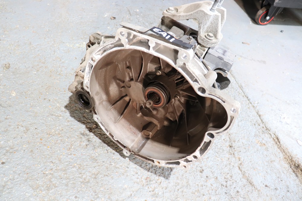 FIESTA MK7 1.4 PETROL 5SP MANUAL GEARBOX 8A6R7002JE 90000 MILES 2009