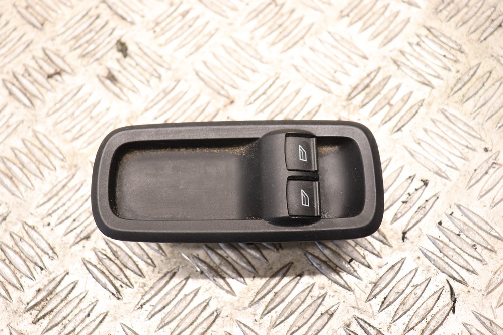 FORD FIESTA MK7 OS DRIVER DOOR WINDOW SWITCH UNIT 20092012 JA06 Gala