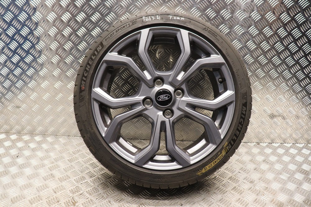 FORD FIESTA MK8 STLINE R17 ALLOY WHEEL WITH 7.0MM TYRE 20172020 BG69