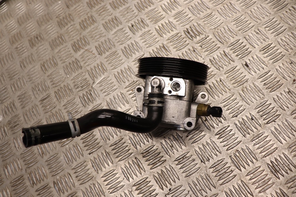 FORD FOCUS MK3 1.6 PETROL POWER STEERING PUMP BV613A696AB 20112015