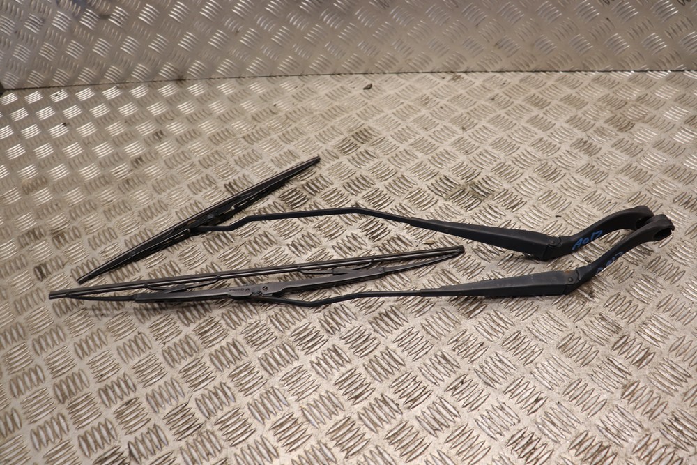 FORD ECOSPORT MK1 FRONT WIPER ARMS 20142017 AO17 Gala Motors