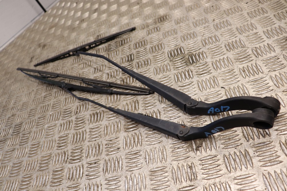 FORD ECOSPORT MK1 FRONT WIPER ARMS 20142017 AO17 Gala Motors