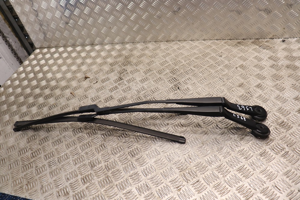 FORD FOCUS MK3 FRONT WIPER ARMS 20112015 LS63 Gala Motors