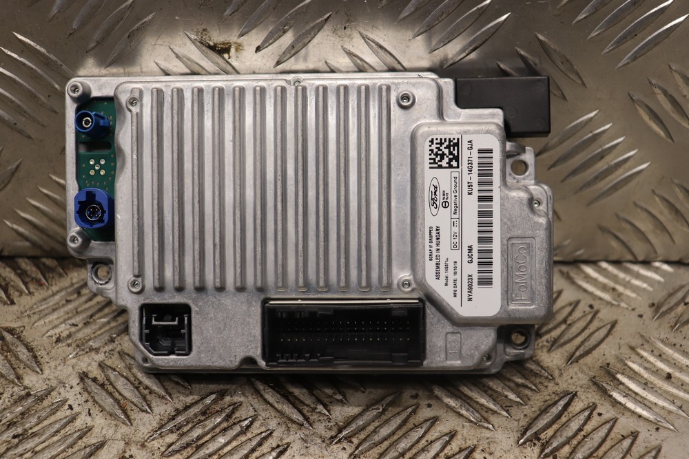 FORD FIESTA MK8 SYNC3 APIM MODULE KU5T14G371GJA 20172020 YJ69L