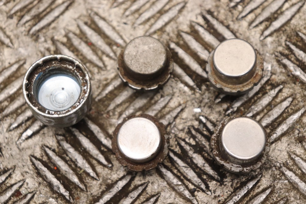 FORD FIESTA MK7 ALLOY WHEEL LOCKING NUTS WITH KEY 20132017 EN16G