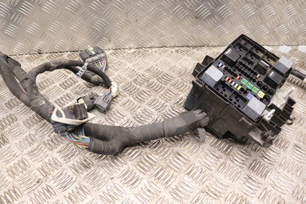 FORD TRANSIT CUSTOM MK8 2.0 TDCI EURO 6 ENGINE BAY FUSE BOX 20172018