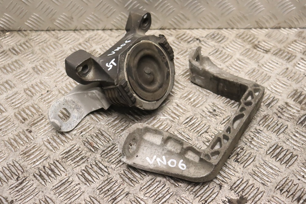 FORD FOCUS MK2 ST225 2.5 PETROL ENGINE OS MOUNT 20052008 VN06 Gala Motors