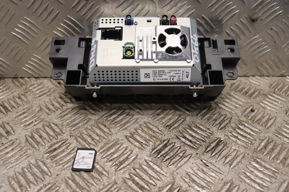 FORD FOCUS MK3 SAT NAV SCREEN DISPLAY WITH SD CARD F1BT18B955DA 201115 DK64 Gala Motors