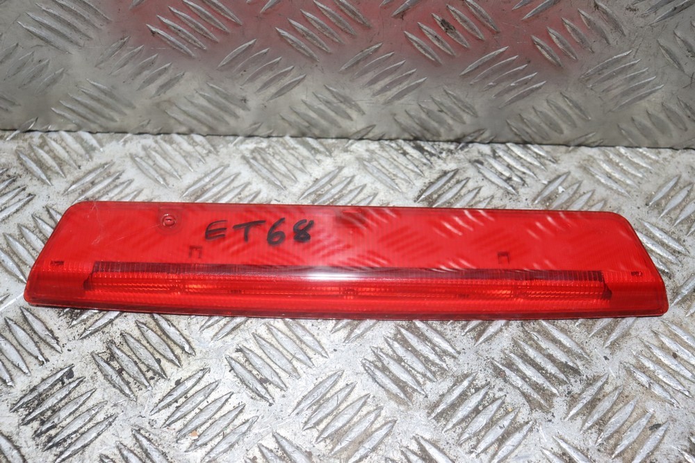 FORD FIESTA MK8 TAILGATE TOP BRAKE LIGHT 20172020 ET68 Gala Motors