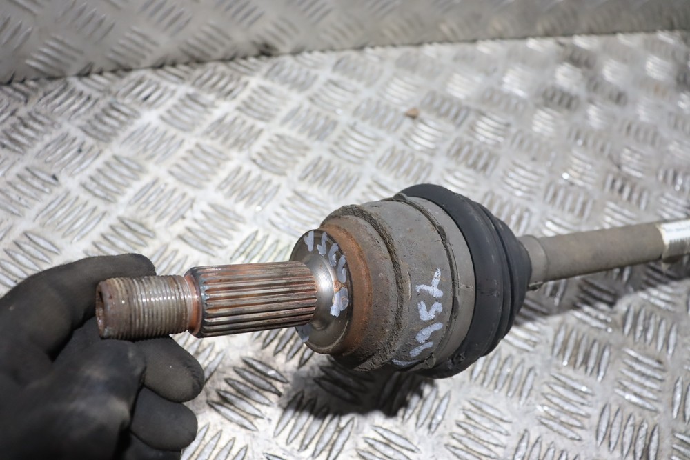 FORD FIESTA MK7 1.5 TDCI EURO 6 MANUAL OS DRIVESHAFT 20132017 YS66P