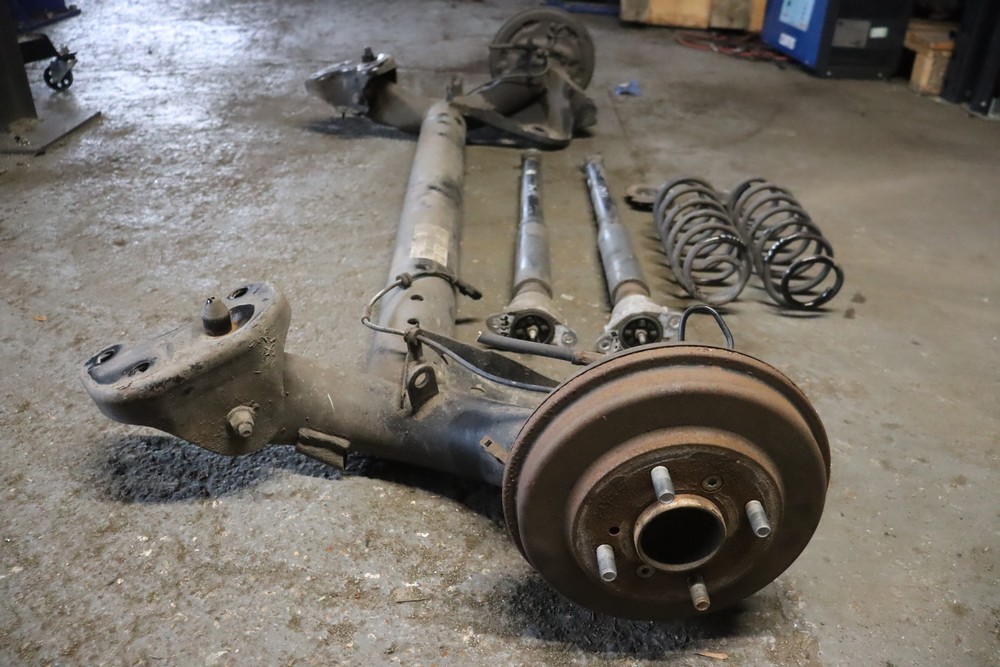 FORD FIESTA MK7 REAR SUSPENSION AXLE 47000 MILES 20132017 YS66P Gala