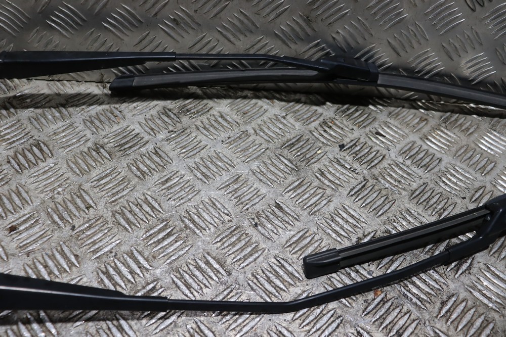 FORD ECOSPORT MK1 FRONT WIPER ARMS 20182020 EJ69 Gala Motors