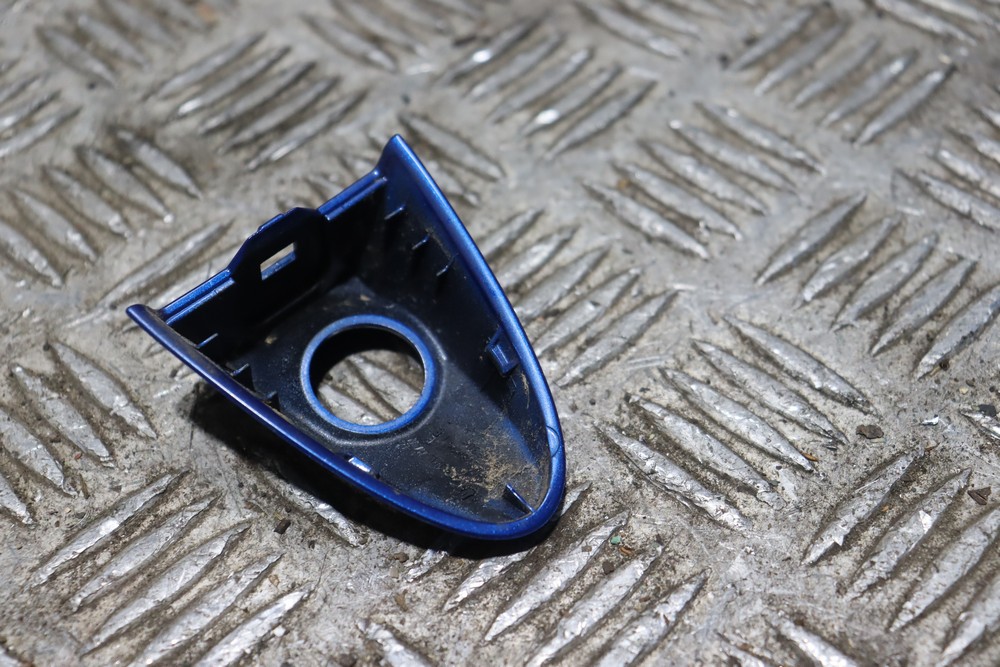 FORD ECOSPORT MK1 DRIVER DOOR LOCK COVER HANDLE TRIM LIGHTNING BLUE 18