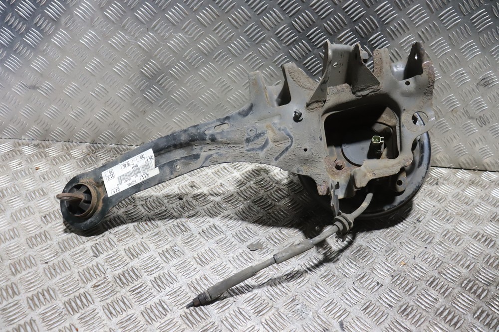FORD FOCUS MK3 ESTATE OSR TRAILING ARM DRUM VERSION BV615A969AF 2015