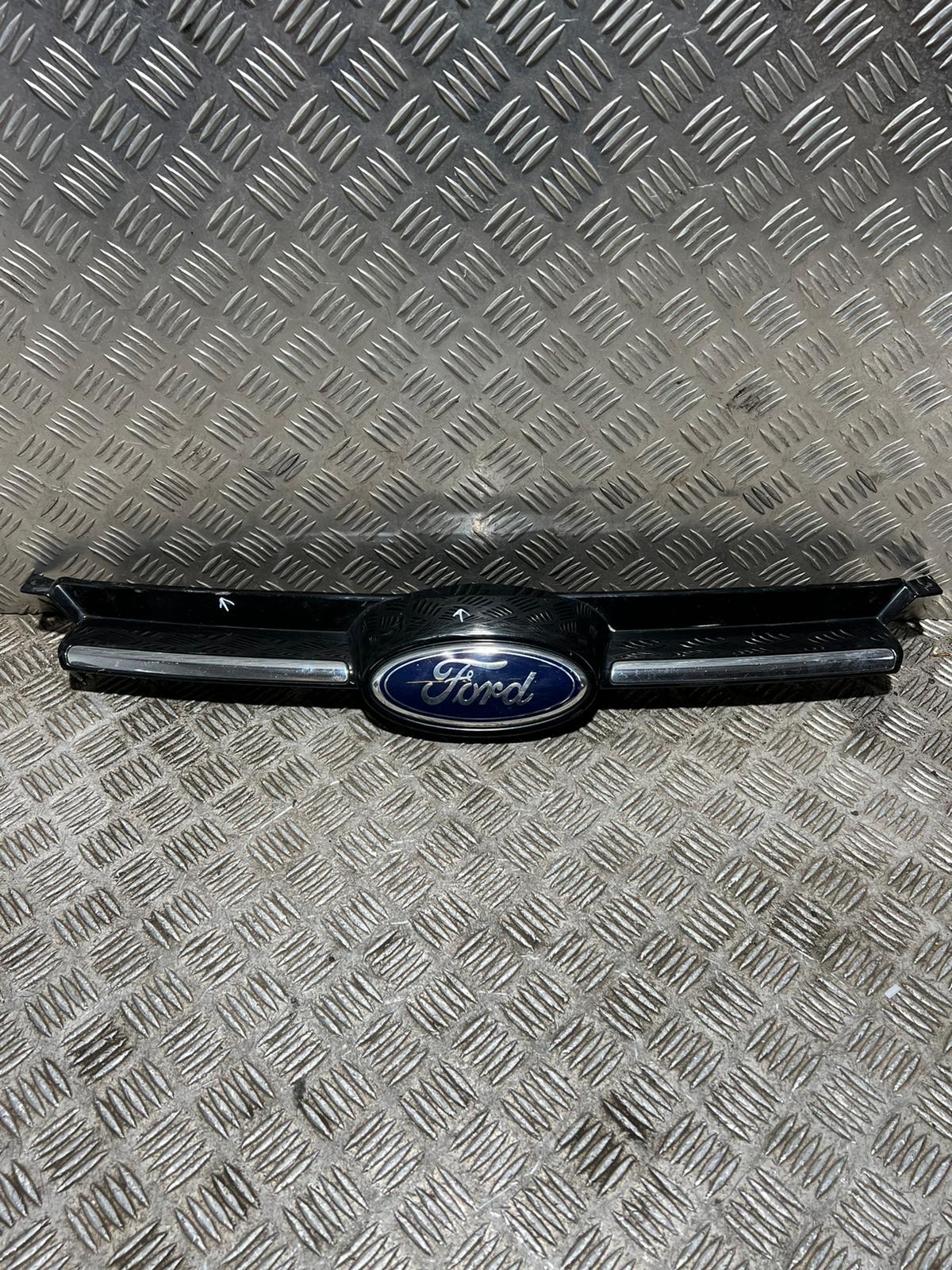 FORD FOCUS MK3 FRONT BUMPER TOP GRILL GLOSS (SEE PHOTOS) 20112015 EO61W Gala Motors