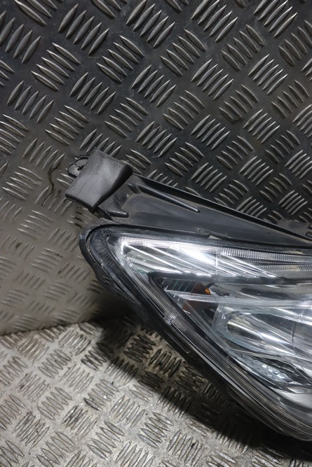Faro Ford C-max Faro Anteriore Destro Per FORD C-MAX 2010-2014 - EDA PREMIUM, Con Motore, H1/H7 AM51-13W029-AF Faro C-MAX