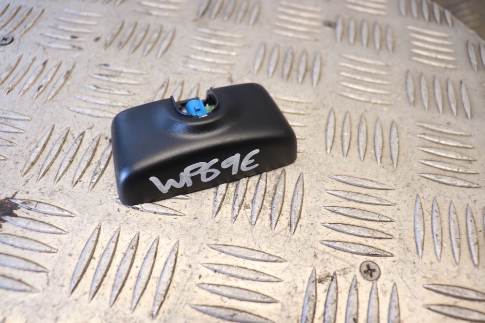 FORD KUGA MK2 SYNC3 GPS RECEIVER ANTENNA AM5T19C175AC 20172019 WP69E