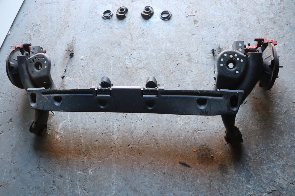 FORD FIESTA MK8 ST REAR SUSPENSION AXLE (NO SHOCKS NO SPRINGS) 2017