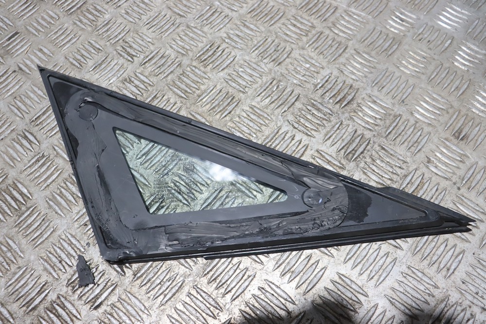 FORD ECOSPORT MK1 NSF FRONT QUARTER GLASS 20142017 HJ14X Gala Motors