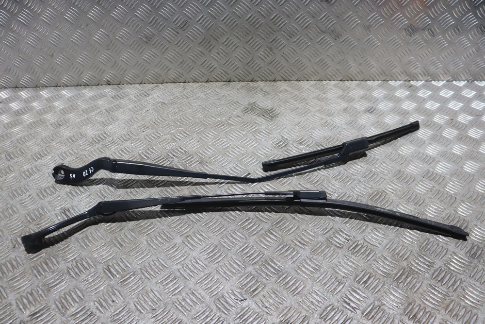 FORD ECOSPORT MK1 FRONT WIPER ARMS WITH WIPERS 20182020 CE20 Gala Motors