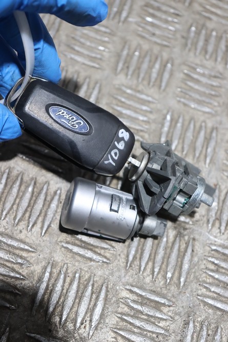 FORD RANGER MK3 KEY DOOR LOCK IGNITION LOCK 2016-2022 YO68 – Gala Motors