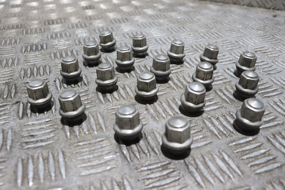 FORD TRANSIT CONNECT MK2 ALLOY WHEEL NUTS X19 20142018 YM15 Gala Motors