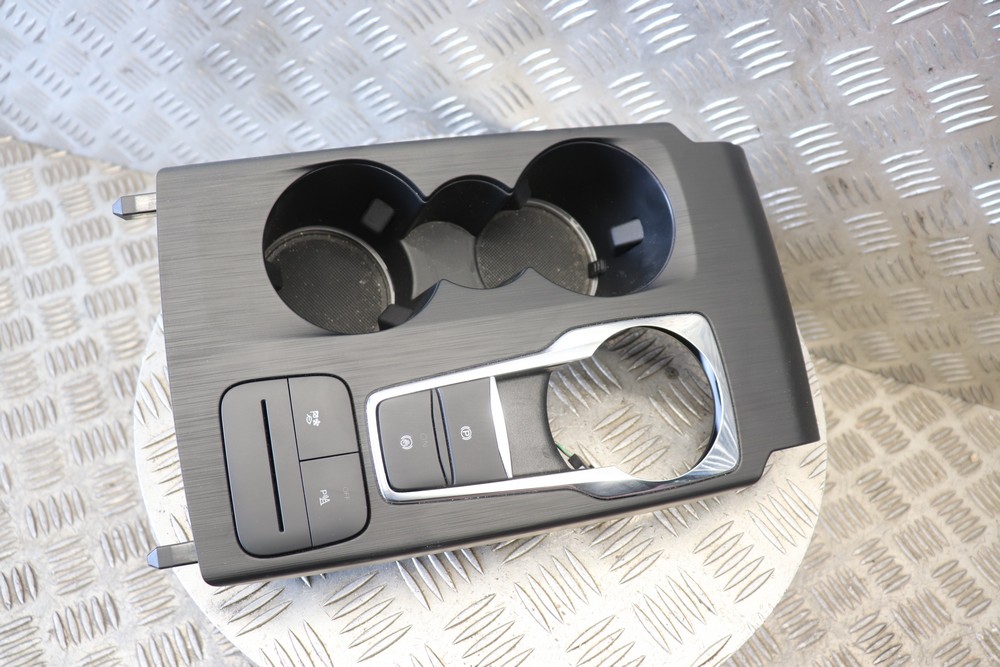 FORD KUGA MK3 STLINE X CUP HOLDERS WITH SWITCHES 20202023 EU72 Gala Motors