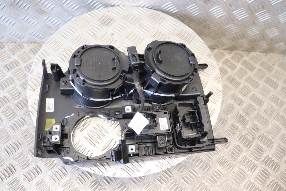 FORD KUGA MK3 STLINE X CUP HOLDERS WITH SWITCHES 20202023 EU72 Gala Motors
