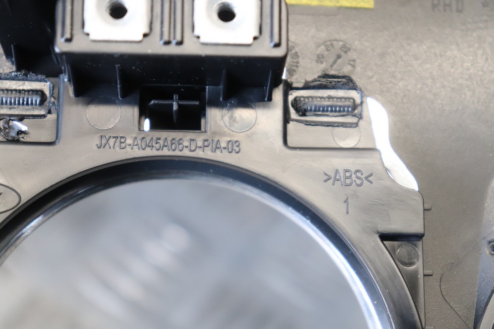 FORD KUGA MK3 STLINE X CUP HOLDERS WITH SWITCHES 20202023 EU72 Gala Motors