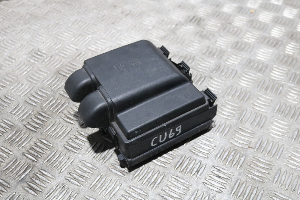 FORD FIESTA MK8 1.1 DURATEC PETROL EURO6.2 ENGINE BAY FUSE BOX 2017