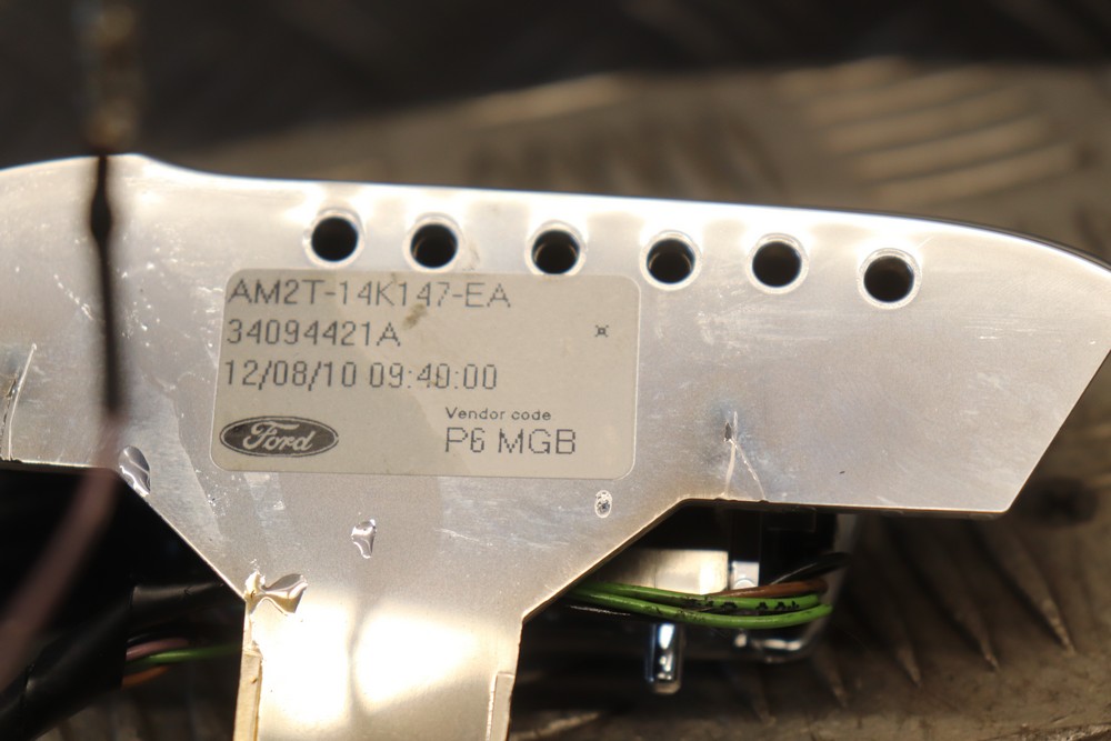 FORD GALAXY MK3 SMAX MONDEO MK4 CRUISE CONTROL BUTTONS 20102014 YH60