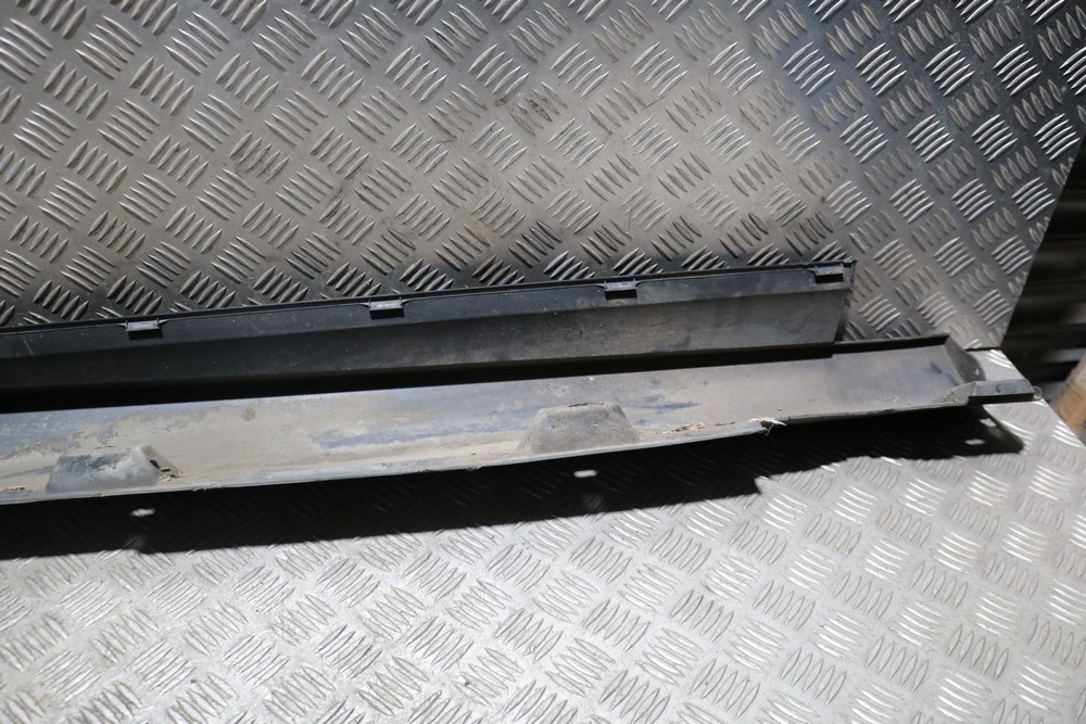 Copriparaurti Posteriore Nero In Plastica Per Ford Focus Hatchback Mk3 (2011-2016) – Ricambio OEM - 2