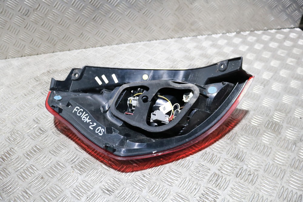 FORD FIESTA MK7 OS REAR LED LIGHT CLUSTER C1BB13404BA 20132017 FG16K