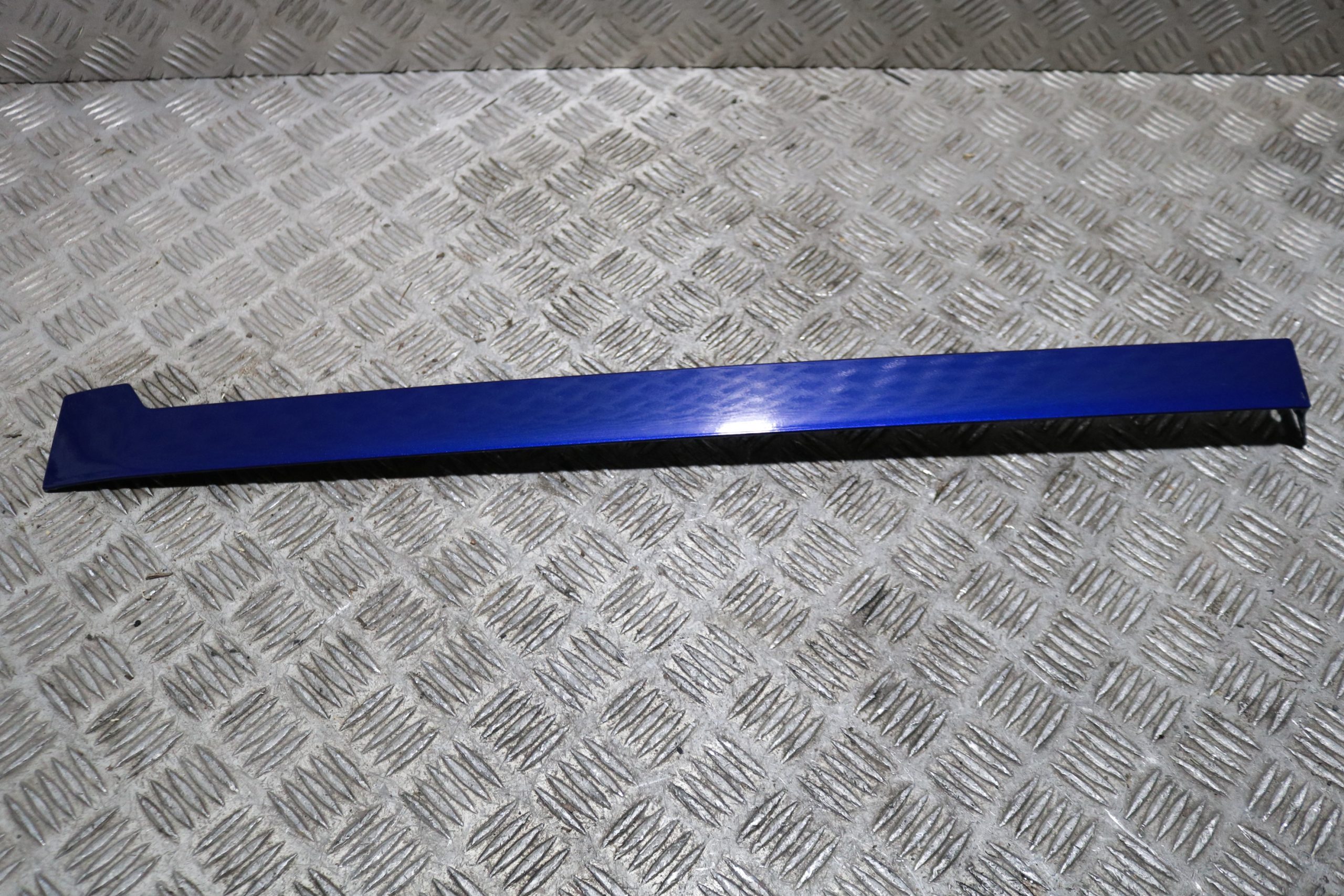 TRANSIT CONNECT MK2 NS SLIDING DOOR RAIL COVER IN DEEP IMPACT BLUE 2014