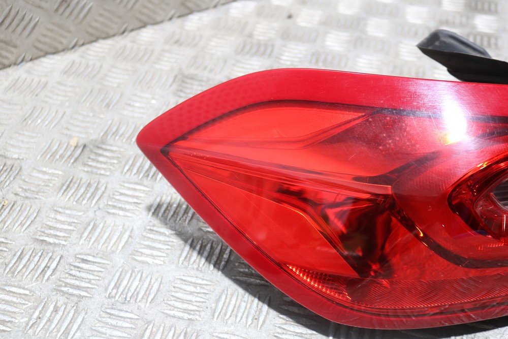 FORD FIESTA MK8 NS REAR LED LIGHT CLUSTER H1BB13405BE 20172021 BT67