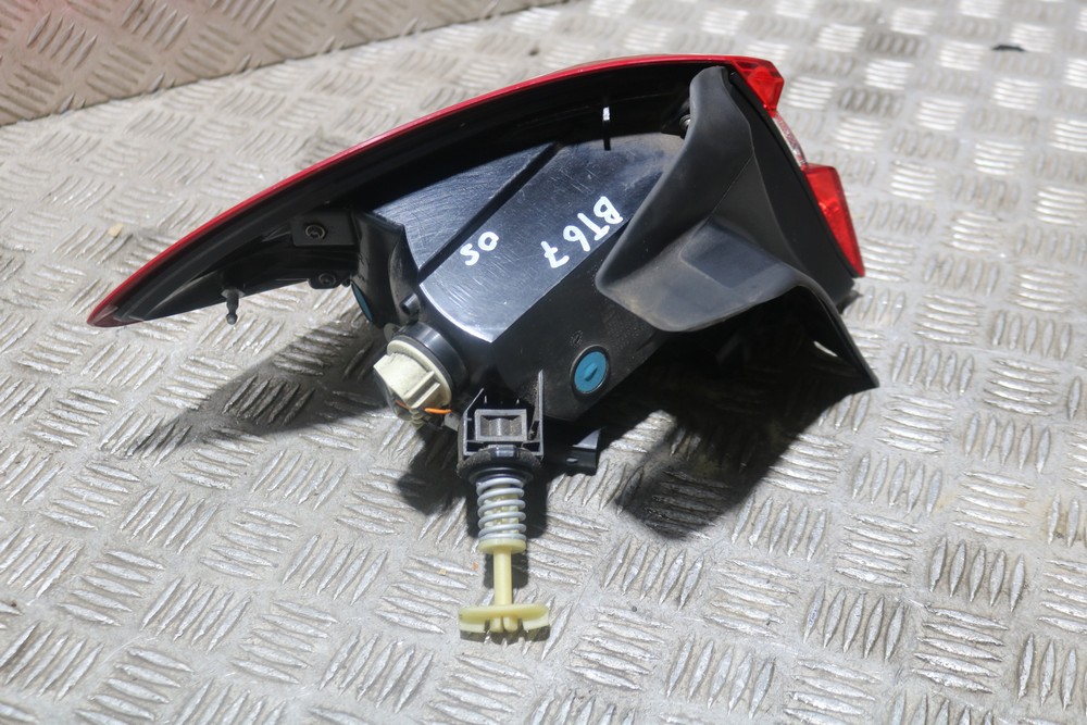 FORD FIESTA MK8 OS REAR LED LIGHT CLUSTER H1BB13404BE 20172021 BT67