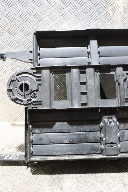 FORD TRANSIT CONNECT 1.5 ECOBLUE RADIATOR SHUTTER FLAPS SEE PHOTOS 2019 ...